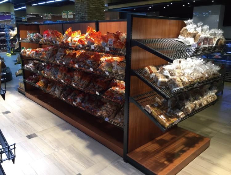 Customized Wooden Bread Chocolate Display Showcase Rack Shelf Counter Cabinet Display Rack